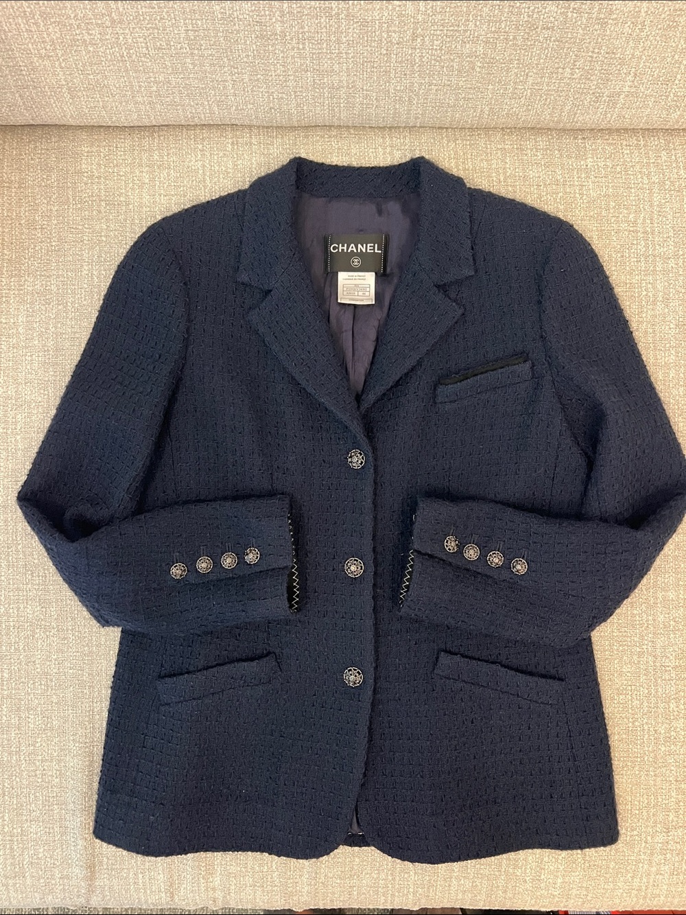 CHANEL 08A Navy Wool Cashmere Tweed Blazer Jacket CC Buttons FR 44